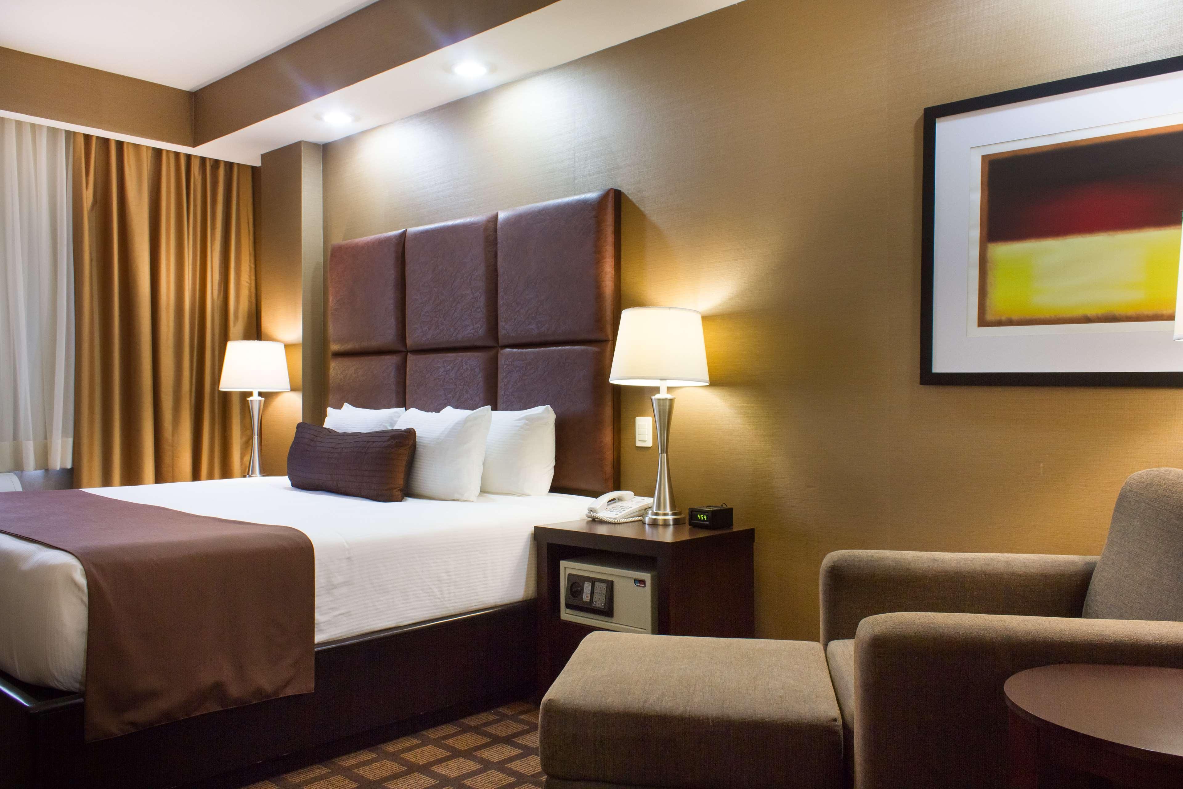 Best Western Premier Monterrey Aeropuerto Apodaca Extérieur photo A typical room at the hotel