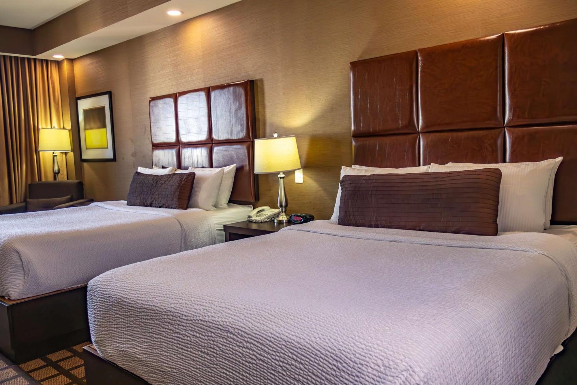 Best Western Premier Monterrey Aeropuerto Apodaca Extérieur photo A typical guest room at the Hilton Garden Inn