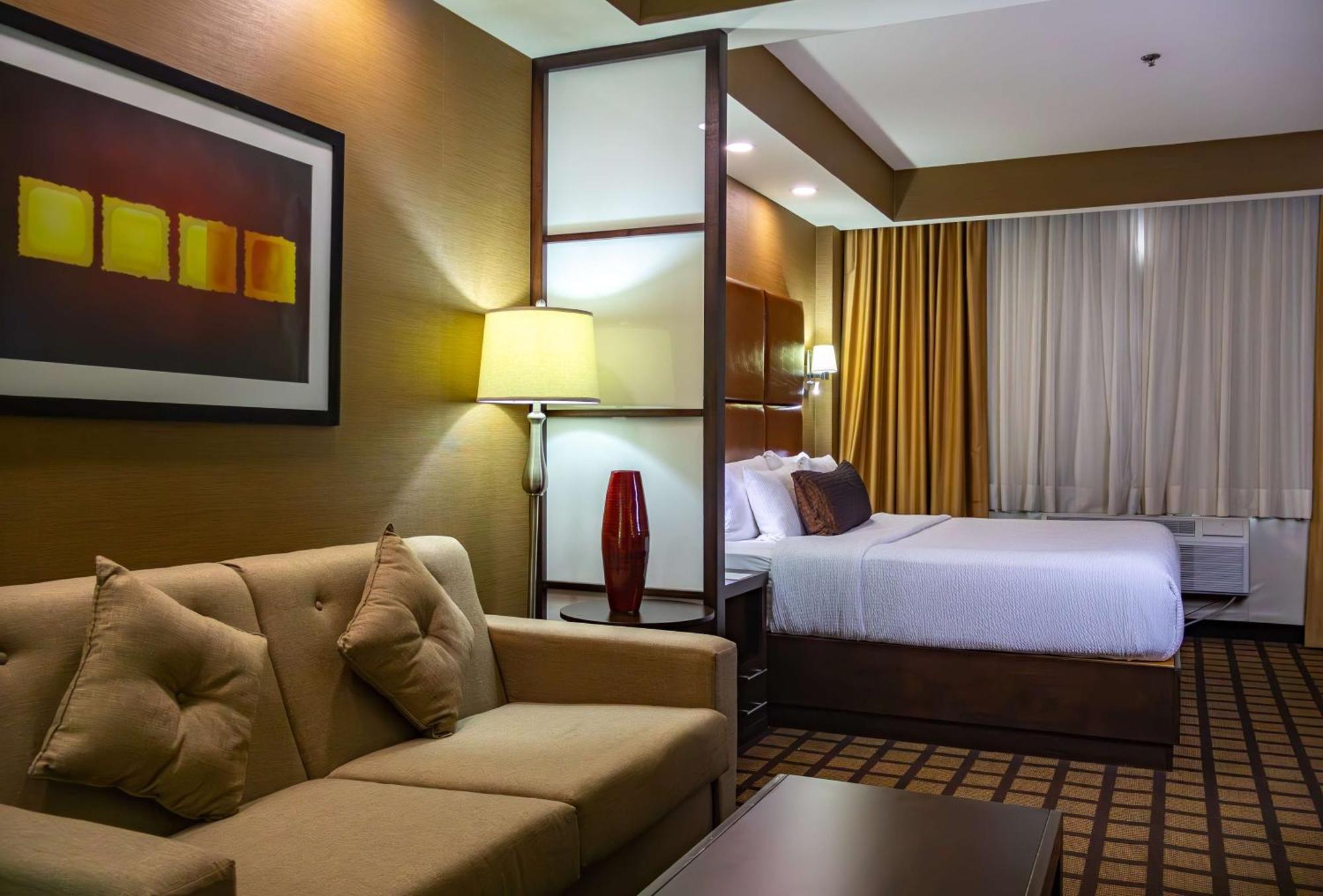 Best Western Premier Monterrey Aeropuerto Apodaca Extérieur photo A typical hotel room