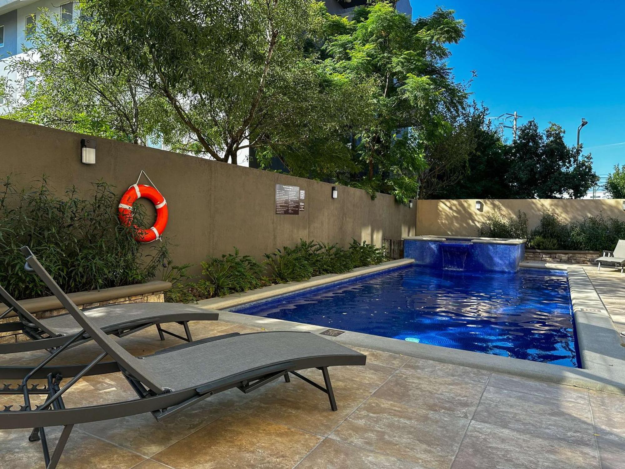 Best Western Premier Monterrey Aeropuerto Apodaca Extérieur photo 3D rendering of a swimming pool
